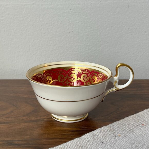 Aynsley England Bone China Tea Cup Ruby Red Floral Center 882 - Picture 3 of 16